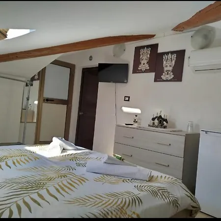 Gasthuis Mansarda Garibaldi